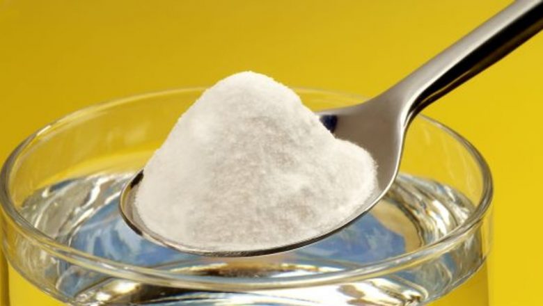 Bicarbonatul de sodiu: 10 beneficii uimitoare pentru sănătate și frumusețe