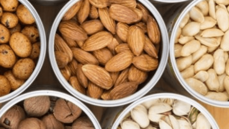 Beneficiile alimentelor bogate în proteine: Impactul nucilor și semințelor asupra dietei moderne