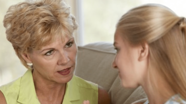 Dialogul esențial: Cum să abordezi tema contracepției cu adolescenții