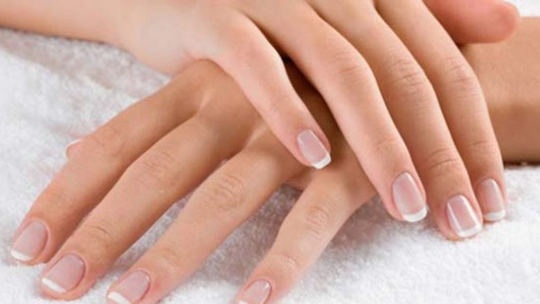 Tratamente Eficiente pentru Unghii: Cum să Obții Unghii Frumoase și Rezistente Utilizând Ingrediente Naturale