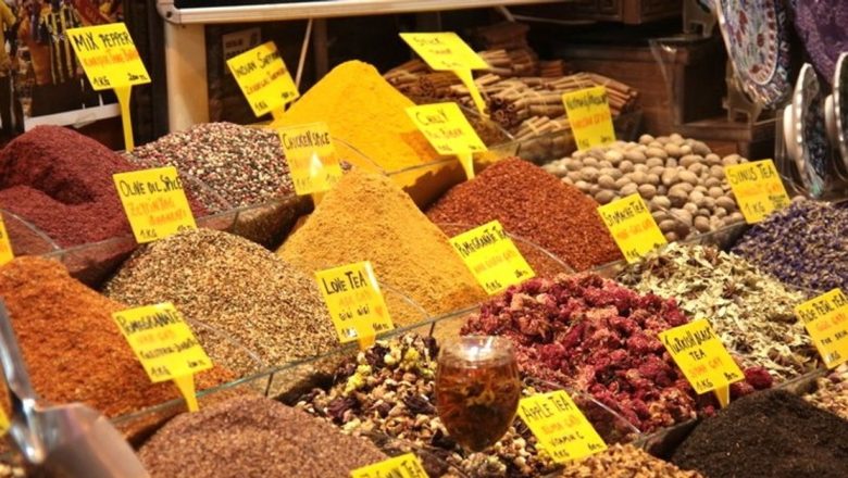 Ceaiuri pentru Arderea Grăsimilor: Secretele Naturii în Lupta cu Kilogramele