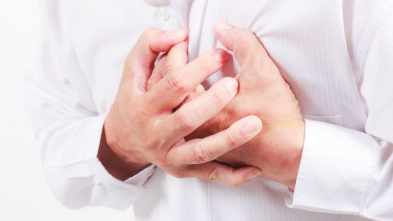 Durerile din piept și semnificația lor: De la pneumonie la afecțiuni cardiace