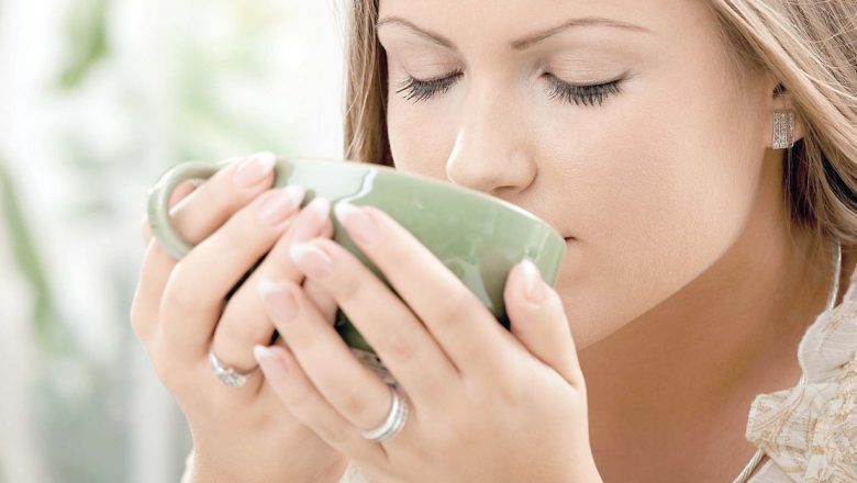 Remedii Naturale pentru Stomac: 4 Pansamente Verzi Care Îți Pot Îmbunătăți Sănătatea Digestivă