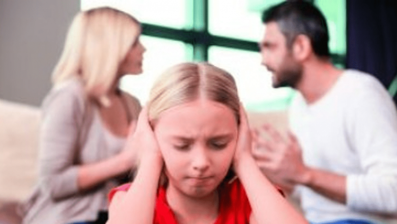 Divorțul părinților: Impactul emoțional asupra copiilor și cum să-i sprijinim
