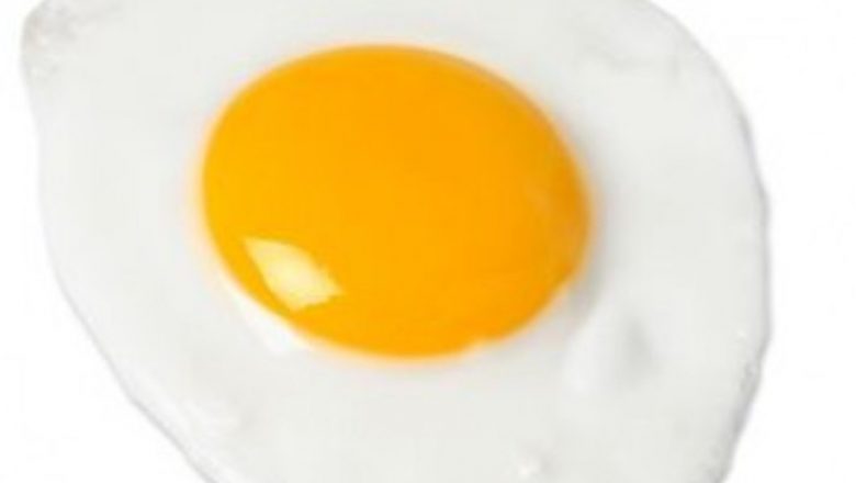 Albuşul de ou: un remediu natural promiţător pentru hipertensiune arterială