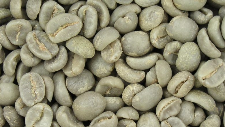Beneficiile măștii de față cu cafea verde: O soluție naturală pentru îngrijirea pielii