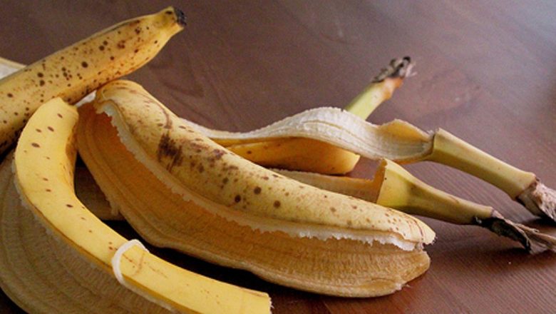 Descoperă utilizările surprinzătoare ale cojii de banană: de la albirea dinților la îngrijirea pielii