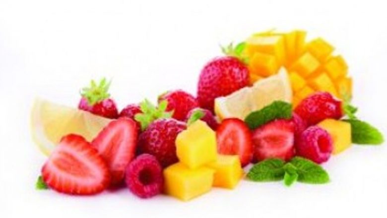 De ce este mai bine să consumăm fructe întregi decât sucuri de fructe: O analiză detaliată
