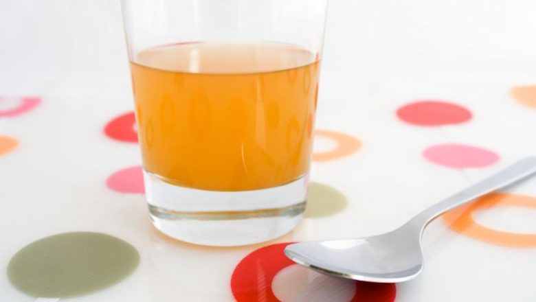 Oțetul din cidru de mere: Remediul natural pentru articulații, colesterol și circulația sângelui