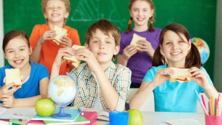Ghidul Sănătos pentru Pachețelul de Școală: 5 Sandvișuri Nutritive pentru Elevii Moderni