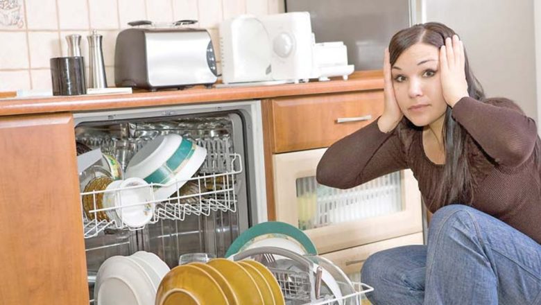 7 Obiecte Esențiale din Bucătărie pe Care Trebuie să Le Cureți Imediat pentru a Preveni Îmbolnăvirea