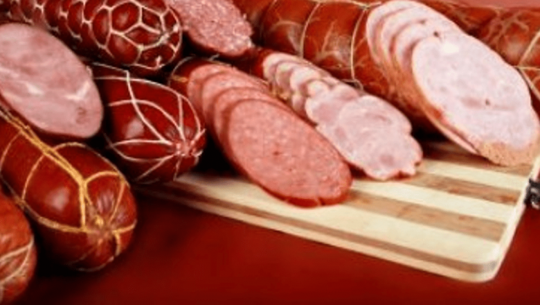 Riscurile consumului de carne procesată: O analiză detaliată asupra sănătății publice