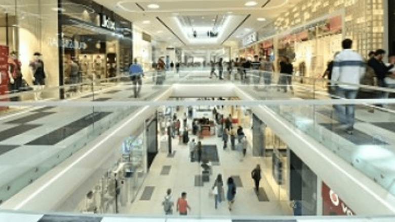Peek & Cloppenburg Deschide Cel Mai Mare Magazin din România: O Analiză Detaliată a Impactului și Implicațiilor pentru Retailul Bucureștean