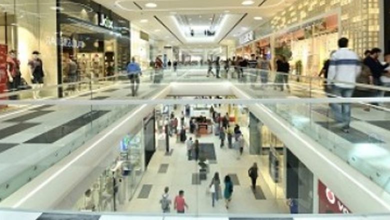Inaugurarea celui mai mare magazin Peek & Cloppenburg din România: O analiză detaliată a impactului asupra retailului și consumului