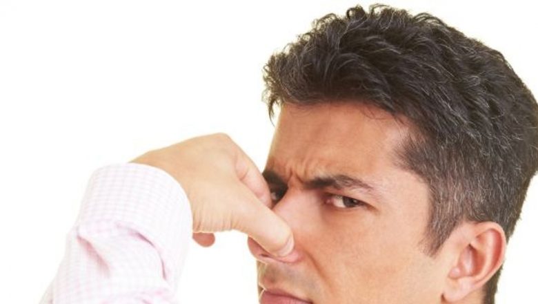 Mirosul corporal: Indicator al sănătății tale? Legătura între mirosurile neplăcute și boli