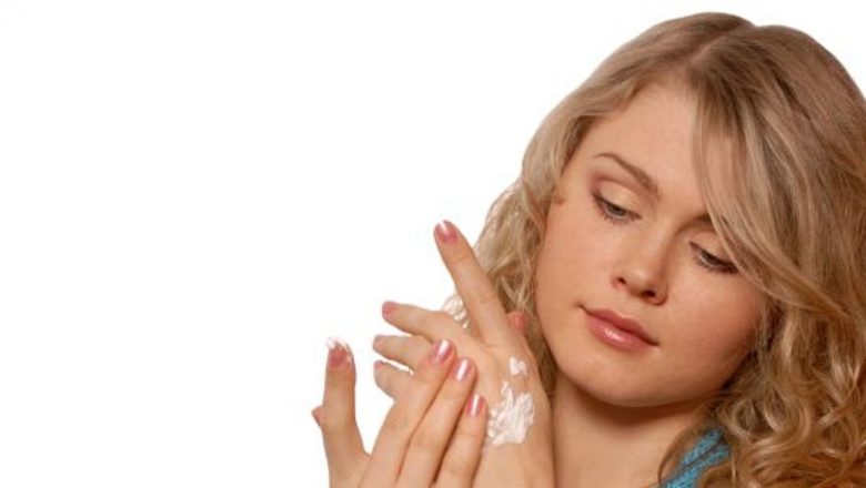 Bicarbonatul de sodiu: Un remediu natural eficient împotriva negilor și nu numai