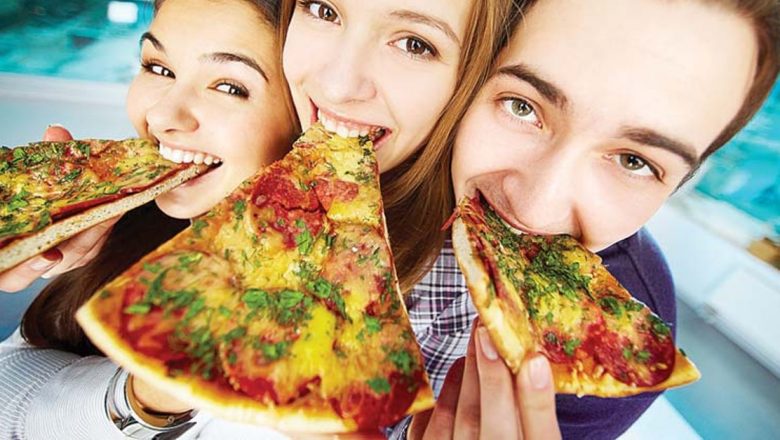 Pizza: Deliciu sau Dependență? Analiza Impactului Alimentelor Procesate asupra Sănătății