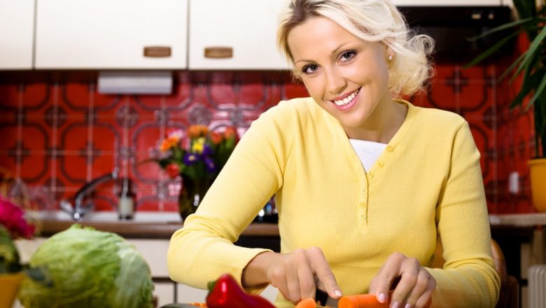 Alimente Naturale pentru Albirea Dinților: Soluții Delicioase pentru un Zâmbet Strălucitor