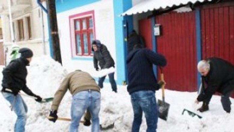 Ghidul Ortopezii pentru Deszăpezire: Cum să Evităm Durerile de Spate în Sezonul Rece