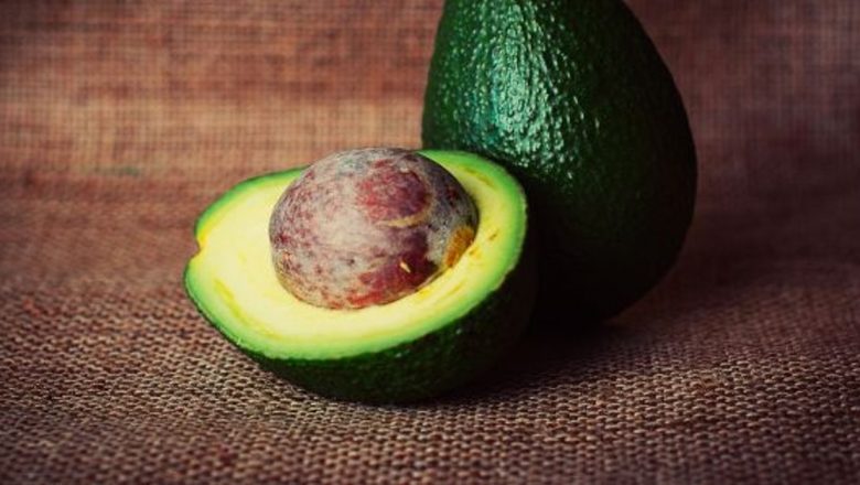 Descoperirea Sâmburelui de Avocado: Beneficii Surprinzătoare pentru Sănătate