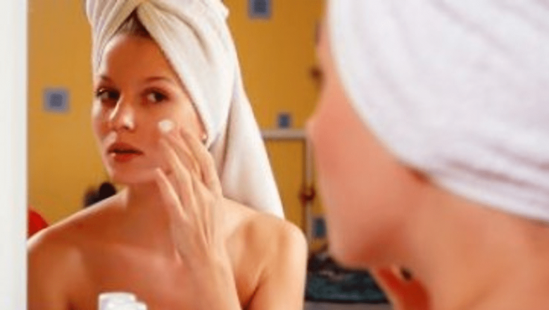 Impactul Chimicalelor din Cosmetice asupra Sănătății: O Analiză Detaliată