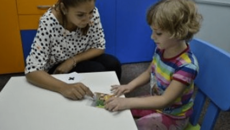Sprijin esențial pentru copiii cu autism din familii defavorizate: o terapie gratuită care schimbă vieți