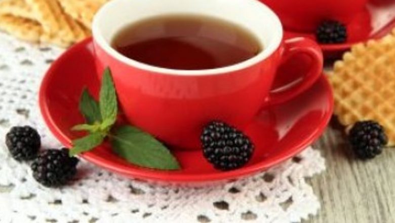 Ceaiul de mur: Un remediu natural pentru sănătatea rinichilor și nu numai