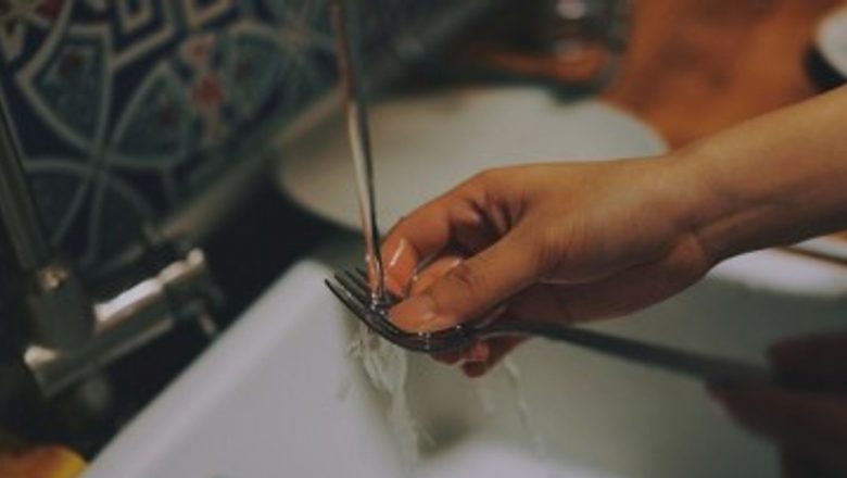 Pericolele Clorului: Efectele Dăunătoare Asupra Mâinilor și Sănătății Generale