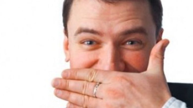 Respirația urât mirositoare: Cauze, soluții și impact asupra sănătății orale