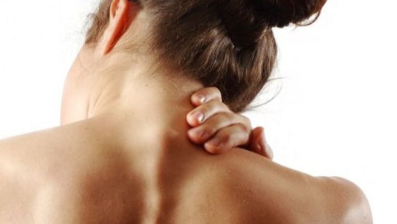 Remedii Naturale pentru Durerile Articulare: Ulei de Măsline și Ardei Iute ca Soluții Eficiente
