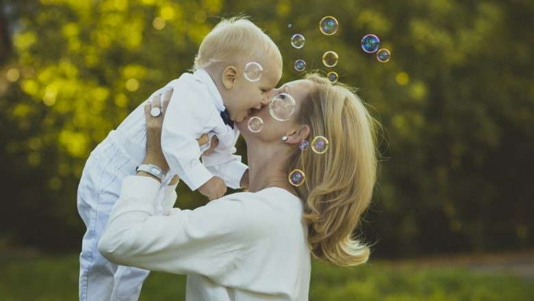 Secretele părinților cu copii fericiți: O abordare holistică pentru creșterea emoțională a celor mici