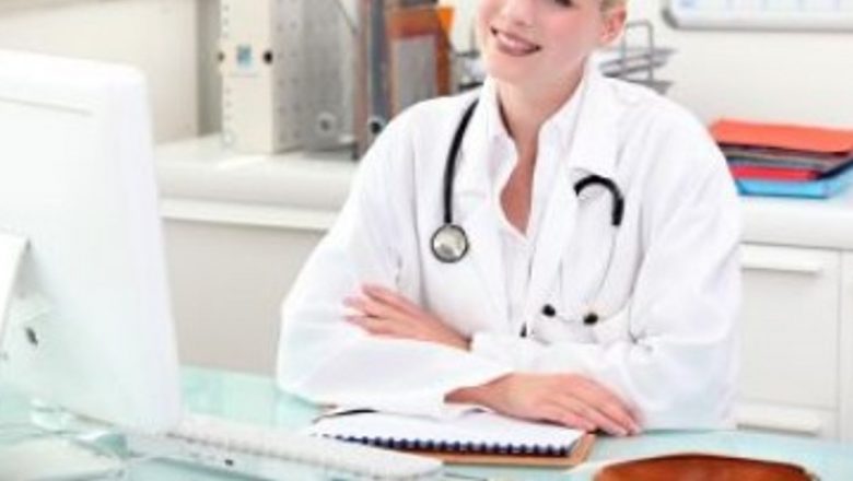 De ce să alegi o asigurare de sănătate cu acoperire internațională? Avantajele și implicațiile acestei decizii vitale