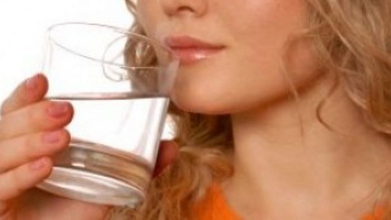 Importanța Hidratarea Corectă: Ghidul Complet pentru Lichidele pe Care le Consumăm