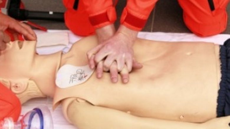 Primul ajutor în criza cardiacă: Ghid esențial pentru salvarea vieților