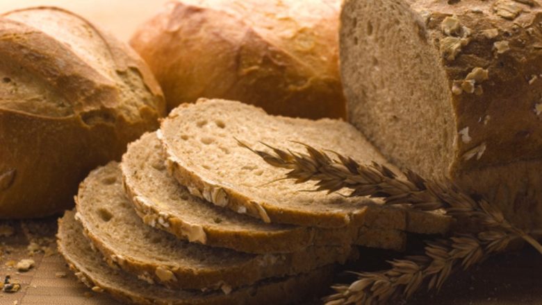 Dieta de vis: Slăbește mâncând pâine – O analiză detaliată a rolului pâinii în dietele moderne