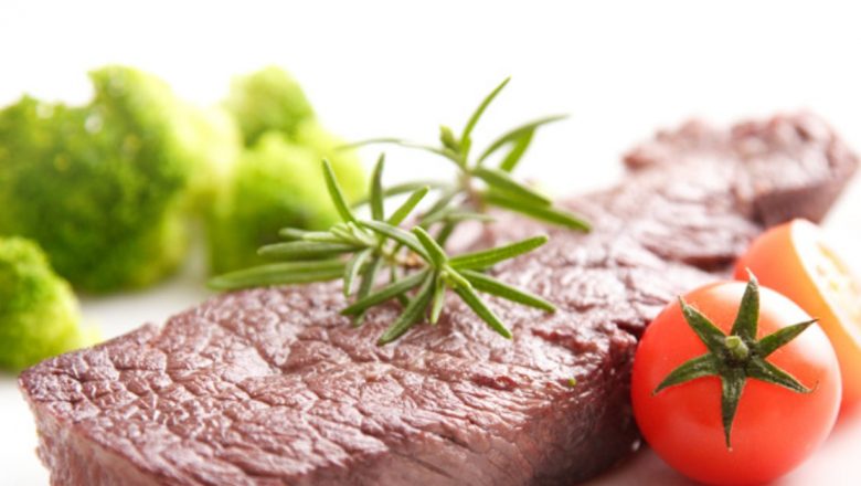 Carnea de porc vs. carnea de vițel: Care este opțiunea mai sănătoasă pentru dieta ta?