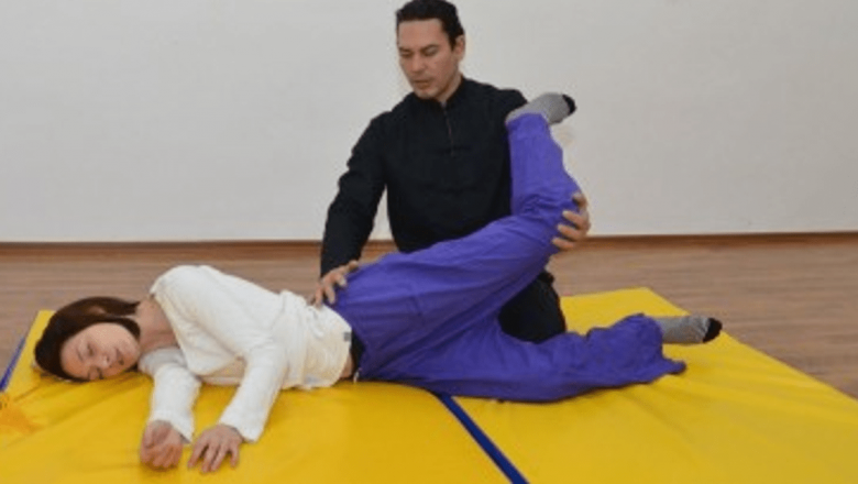 Explorarea Tehnicii Virgil Pruteanu: O Soluție Alternativă pentru Durerile de Spate și de Cap