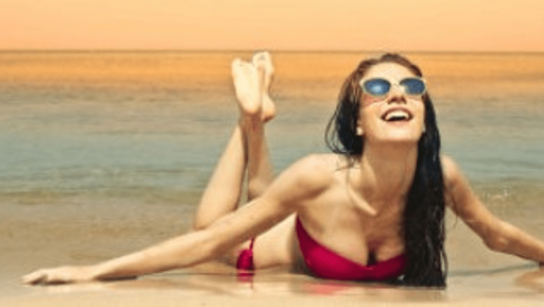 Vacanța la mare: Ghid complet pentru purtarea lentilelor de contact