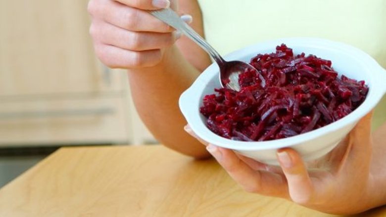 Detoxifierea Organismului: Top 7 Alimente esențiale pentru Eliminarea Toxinelor