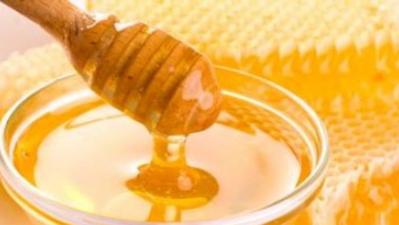 Beneficiile și Impactul Mierii de Manuka: Un Antibiotic Natural cu Proprietăți Excepționale