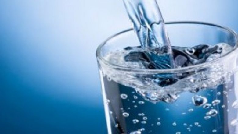 Importanța Hidratarea Corectă: Câtă Apă Ar Trebui Să Consumăm Zilnic?