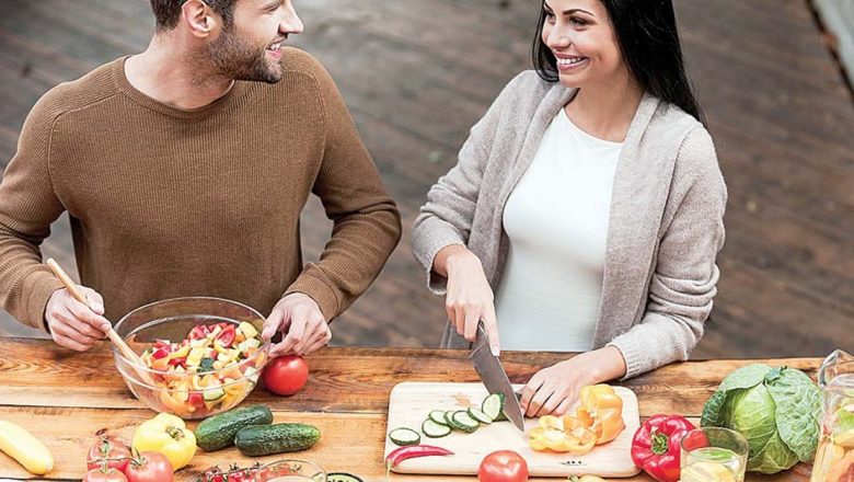 Alimentația și atracția: Cum dieta influențează mirosul corporal și percepția în relații