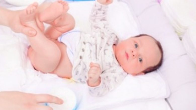 Îngrijirea Bebeluşului: Cum Să Prevenim şi Să Tratăm Iritaţiile de Scutec