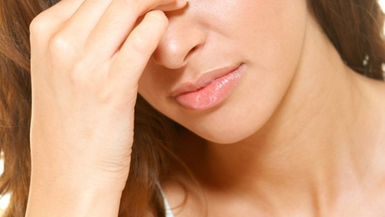 Înțelegerea Sinuzitei: Când Este Nevoie de Antibiotice și Cum Găsim Tratamentul Potrivit