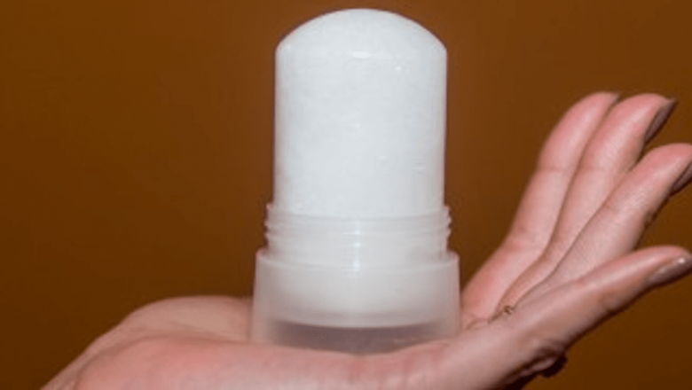 Piatra de Alaun: Deodorantul Natural Care Te Protejează Vara