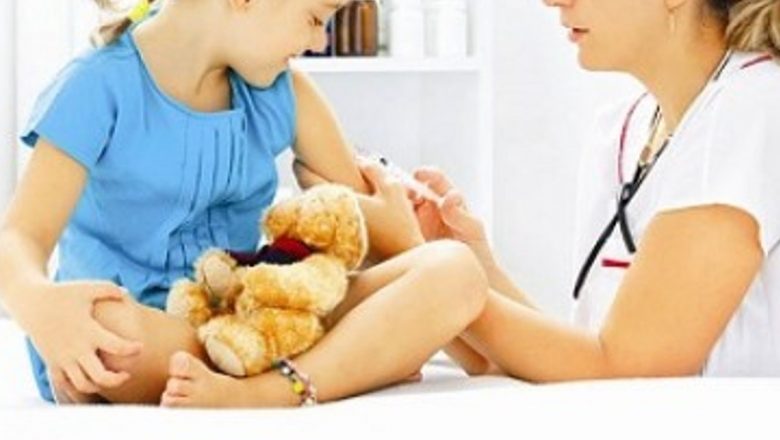 Prevenția Gripală: Importanța Vaccinării și Rolul Copiilor în Răspândirea Virusului