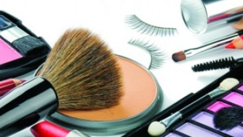 Cum să repari cosmeticele distruse: Ghid complet pentru păstrarea frumuseții tale