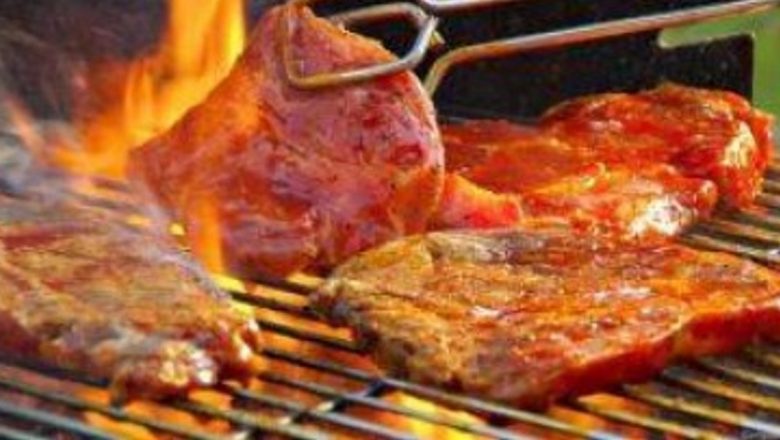 Dieta cu Carne: O Analiză Detaliată a Regimului Alimentar și Implicațiile Acestuia