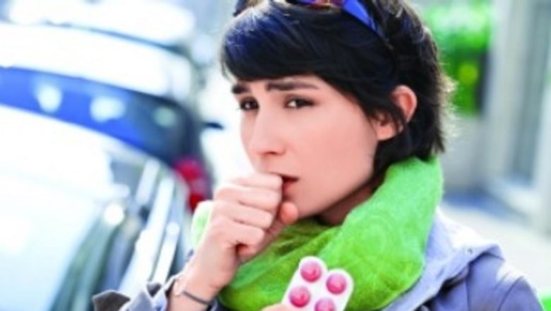 Laringita: O Analiză Detaliată a Simptomelor, Cauzelor și Tratamentului