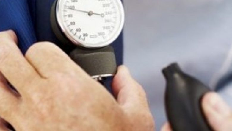 Cauzele Hipertensiunii: O Analiză Detaliată a Factorilor de Risc și Impactului Asupra Sănătății Publice
